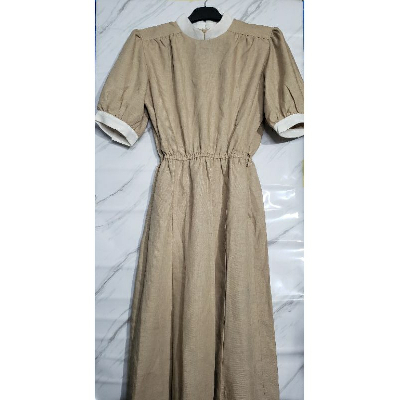 BERSHKA DRESS A LINE BEIGE PUFF SLEEVE KOREA ORIGINAL