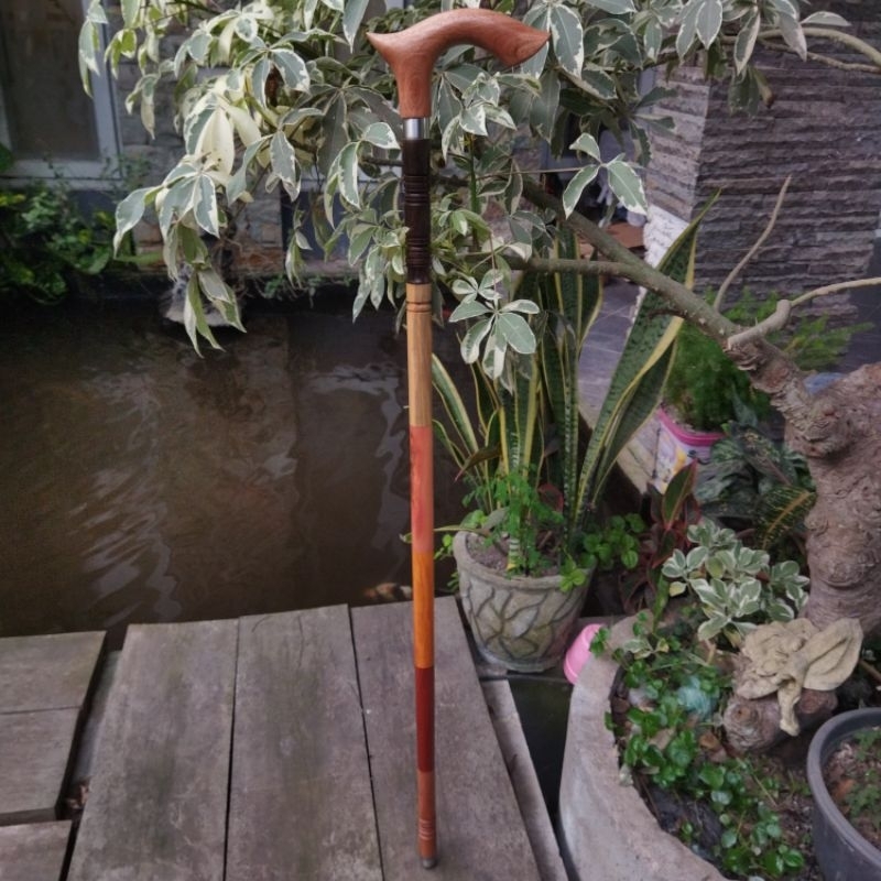 Tongkat jalan kombinasi 7 kayu bertuah