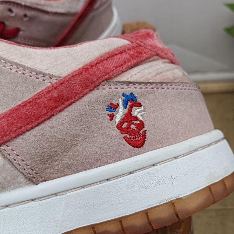 sb dunk strangelove size 45