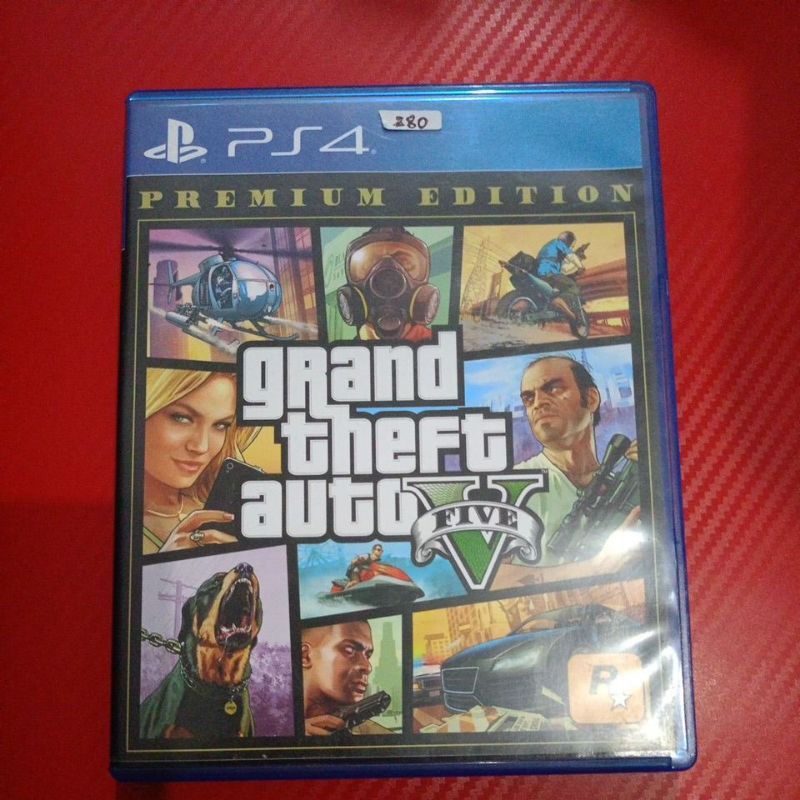 Kaset ps4 gta 5 premium edition