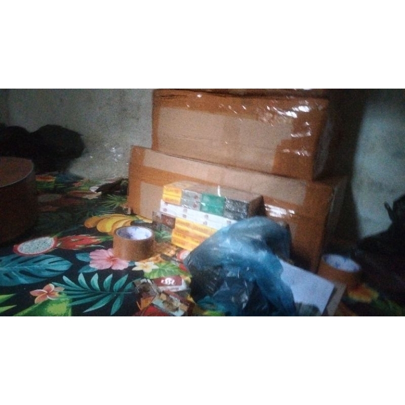 

kotak karton Arrow/H&D/MangoTop
