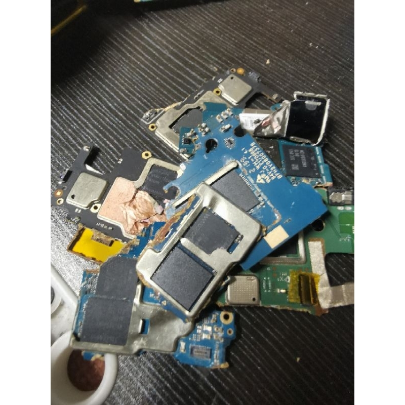 ic bahan x pabrik KMQE60013M / KMGX6001BA / KMQE60013M /KMRP60014M / KM4X6001KM / H9HP27ADMAD / kmqx