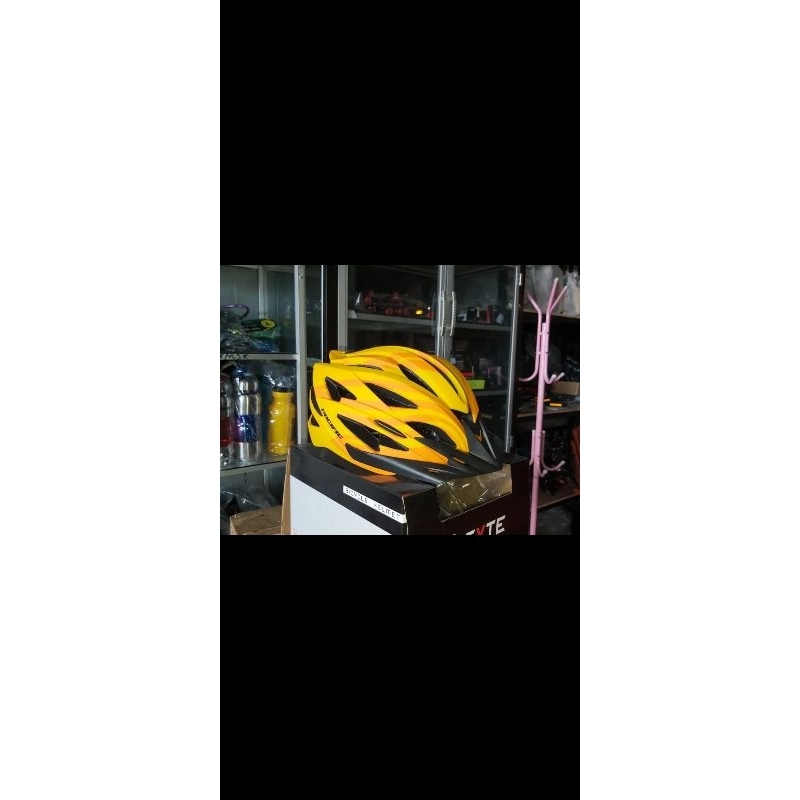 helm Sepeda SYTE &PACIFIC