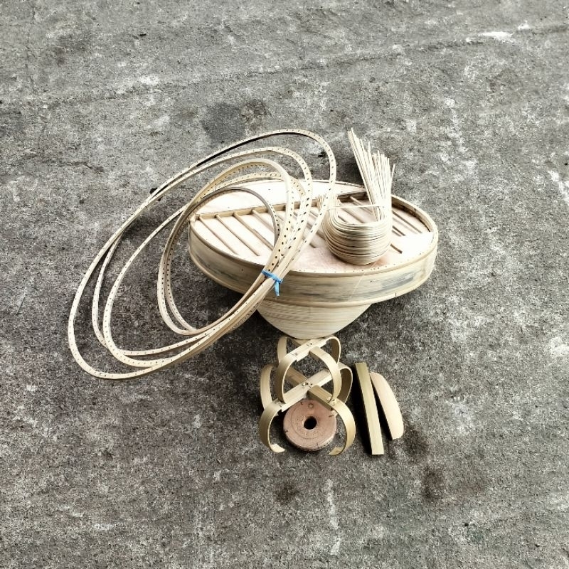 (AMBRUKAN) SANGKAR GENTONG CUNGKOK (DM 37 CM) SANGKAR BURUNG PERKUTUT, KENARI,ANTIK FULL BAMBU CUNGK