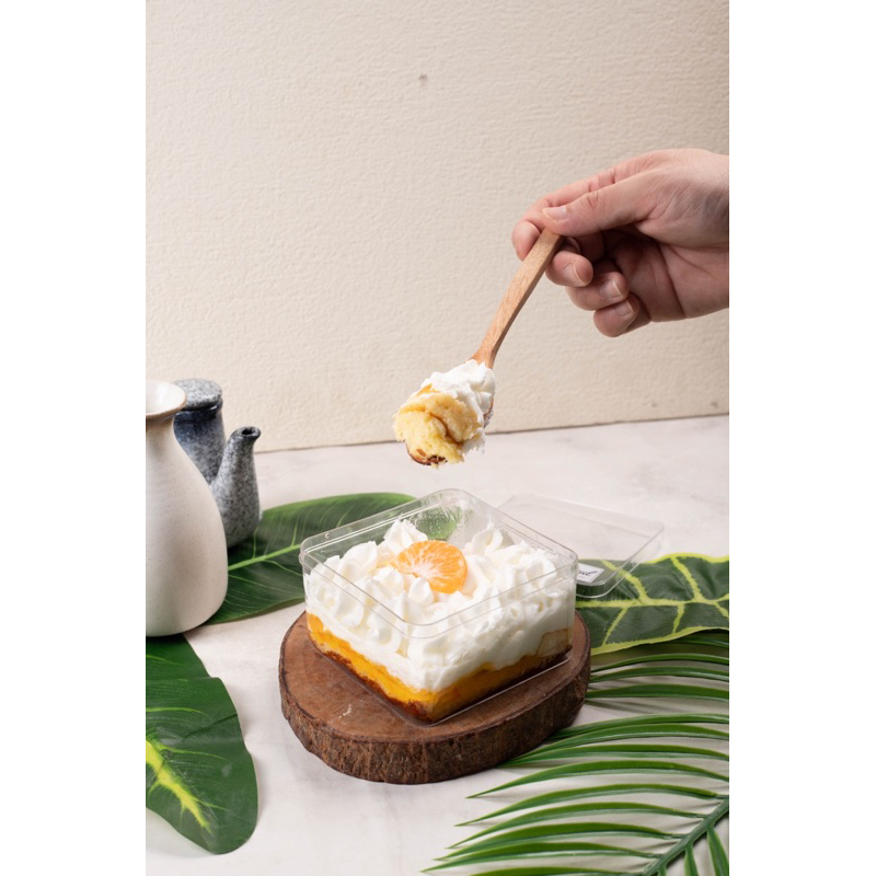 

Mandarin Orange Cake Box