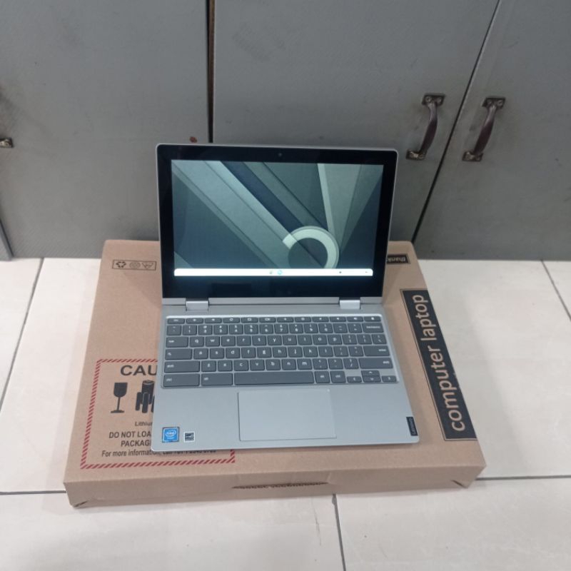 Lenovo Flip Chromebook C340,RAM 4GB, Silver BERGARANSI.