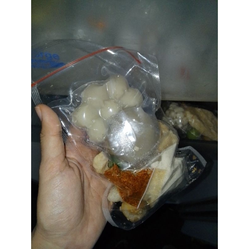

Baso Aci Ayam Suwir Best Seller