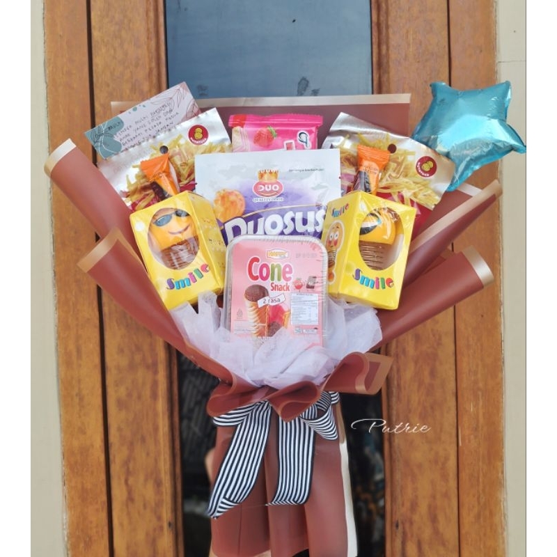 

buket snack mainan
