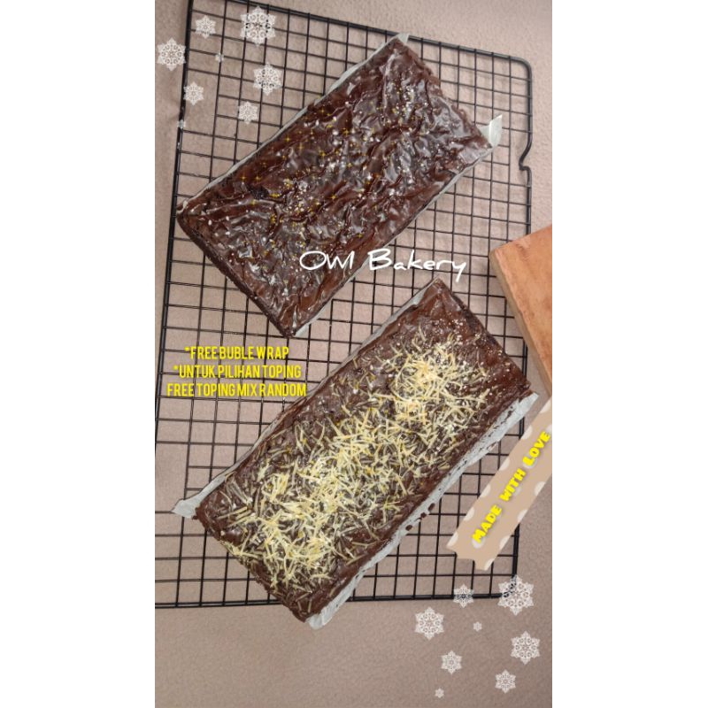 

Fudgy Brownies Panggang dengan Full Butter Toping MIX random Uk 20 x 20 cm