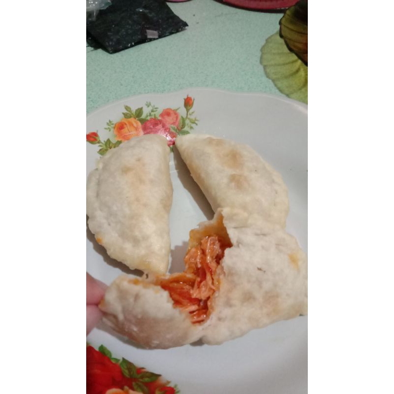 

Cireng Isi Ayam Suwir Pedas