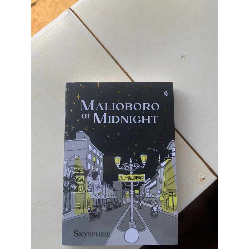 

NOVEL MALIOBORO AT MIDNIGHT BY SKYSPHIRE