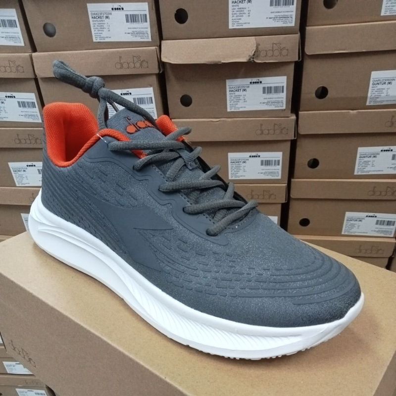 DIADORA SEPATU SNEAKERS PRIA