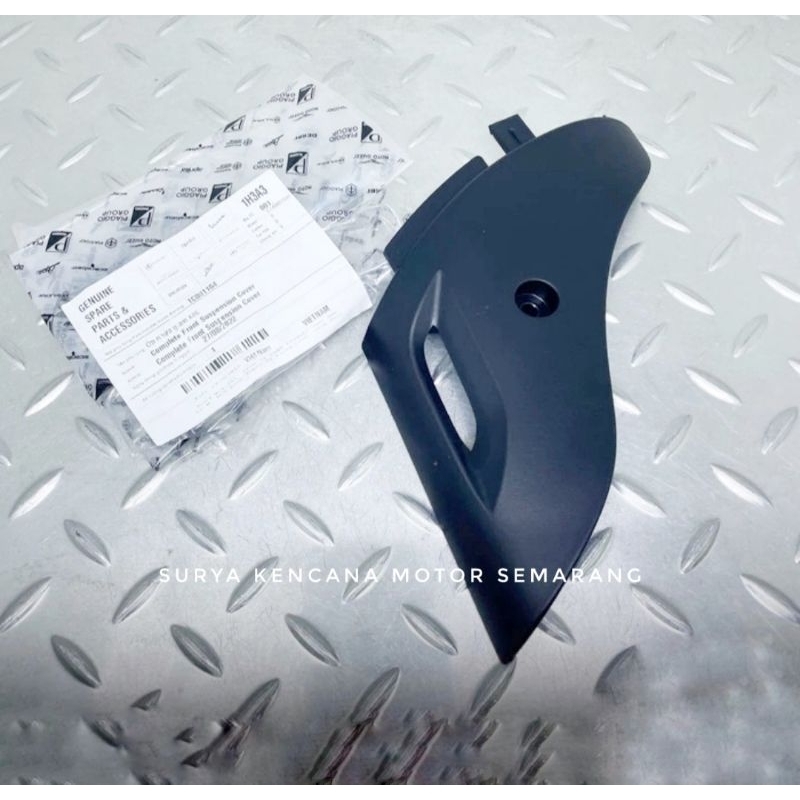 Cover tutup Shock shockbreaker suspensi depan Vespa Matic Sprint Primavera 3V iget Original 1C001164