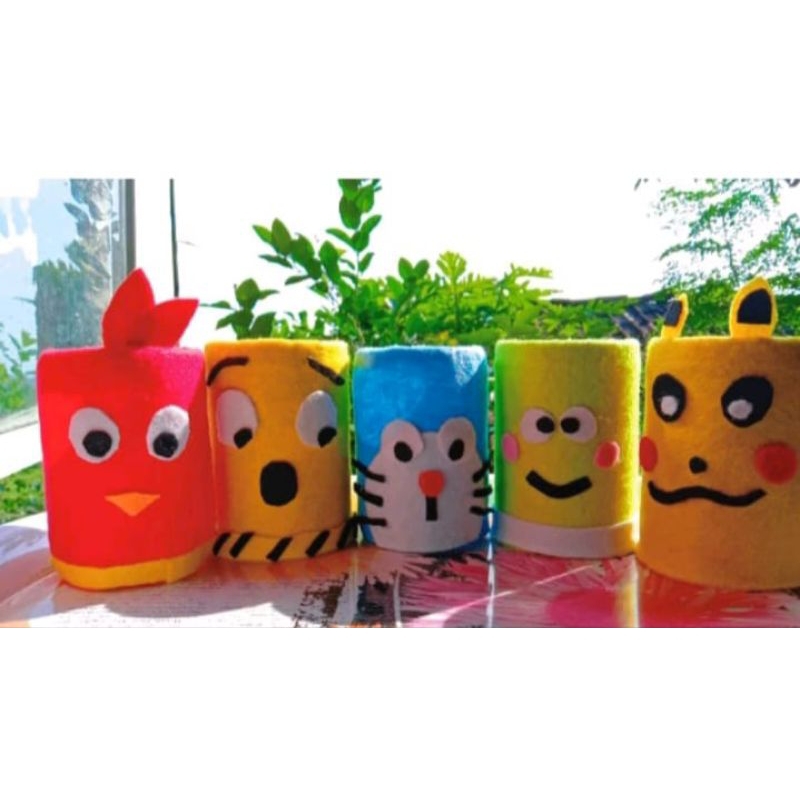 

tempat pensil berkarakter lucu lucu dan gemoy sekaki