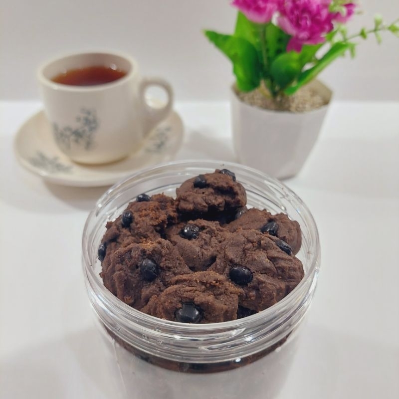 

Chocolate Choco Chips Cookies