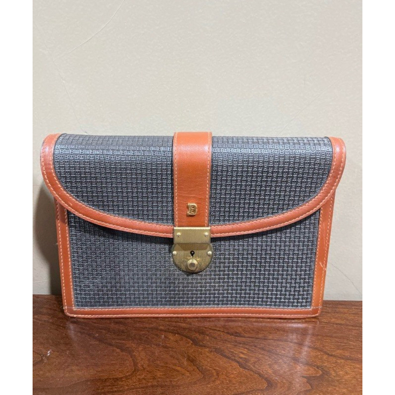 Bally clutch authentic preloved