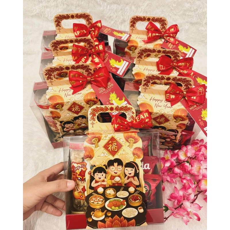 

Hampers IMLEK hokky family box chinese new year kue kering MURAH CANTIK