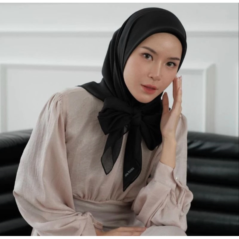 Ultrafine Paris NHSLOOKS