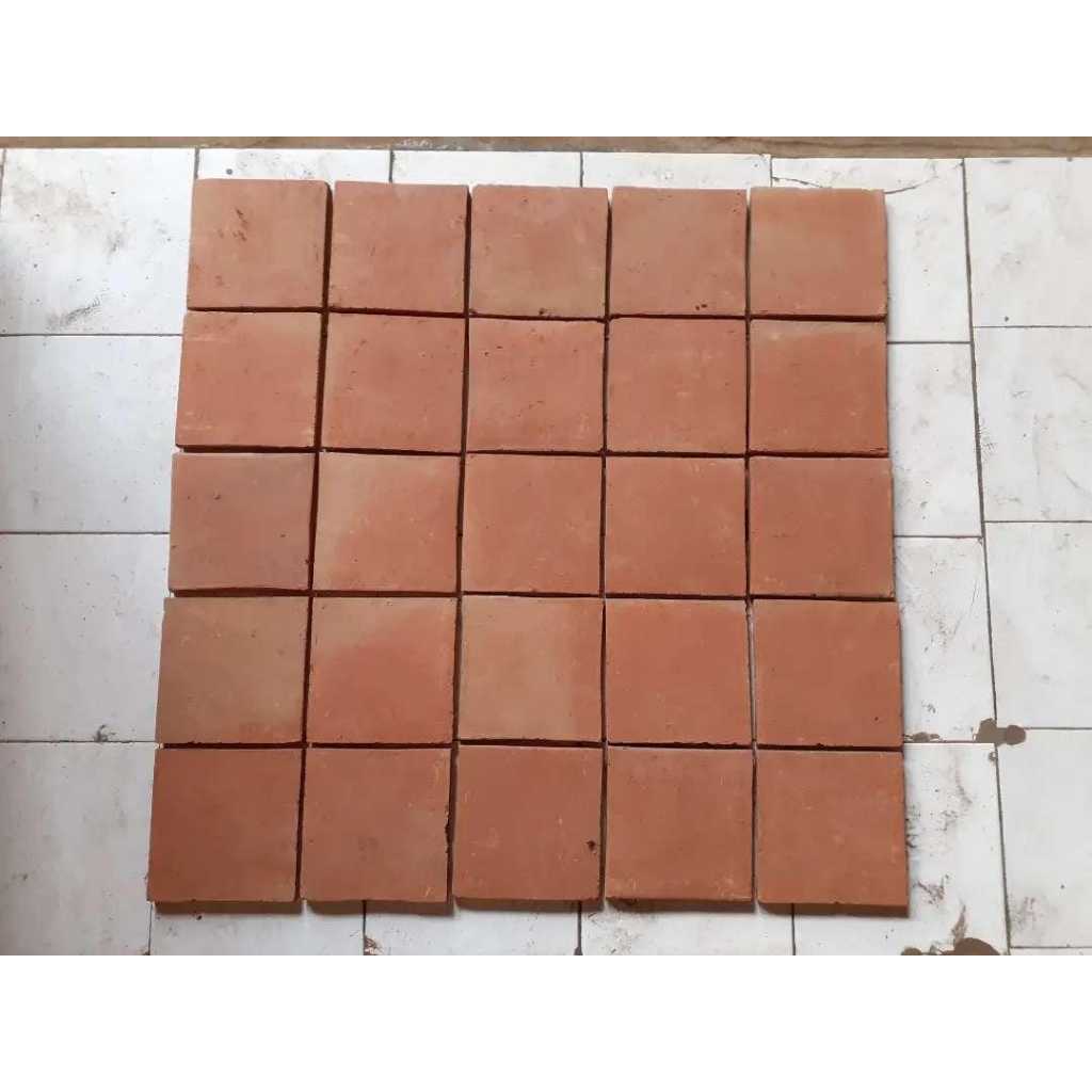 (Best Seller) Ubin Tegel Klasik Terakota 20 cm x 20 cm | Per m2 isi 25 biji