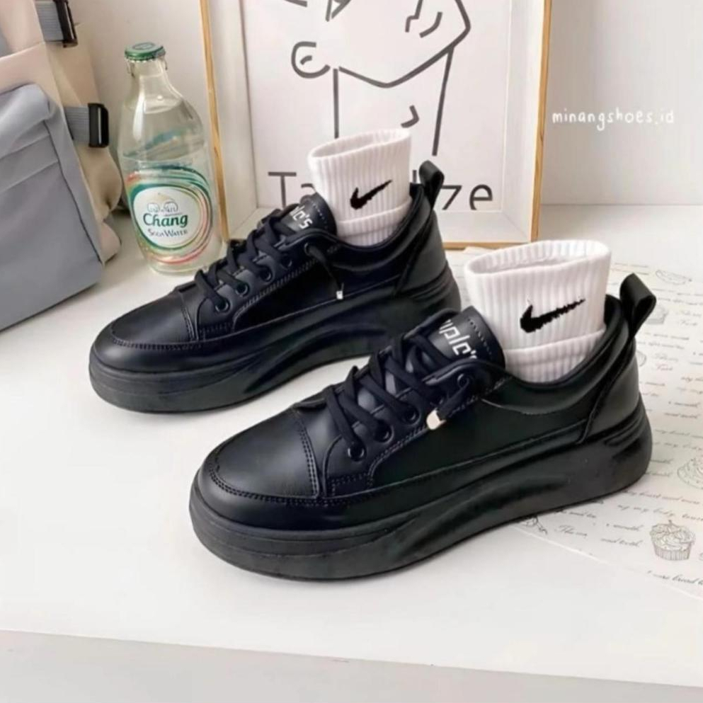 sepatu putih wanita  sepatu anak perempuan sepatu sneakers wanita sepatu wanita kekinian sepatu wani