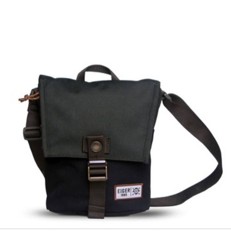 TAS SELEMPANG EIGER WANDERER POUCH