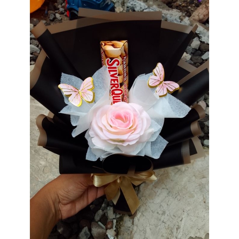 

Buket Coklat silverqueen kado valentine / coklat valentine