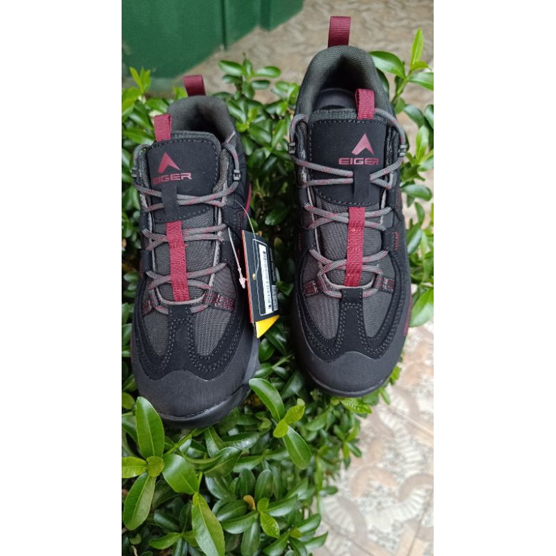 Sepatu Eiger Stingray