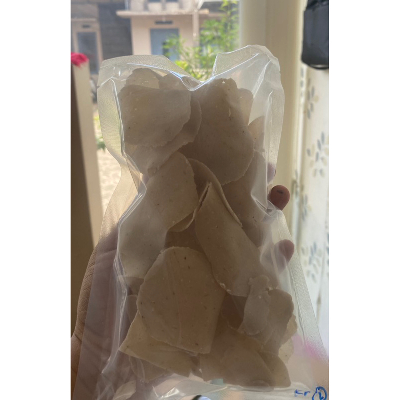 

Krupuk Ikan.. Gurihh✔ Murah✔ Khas Pantura