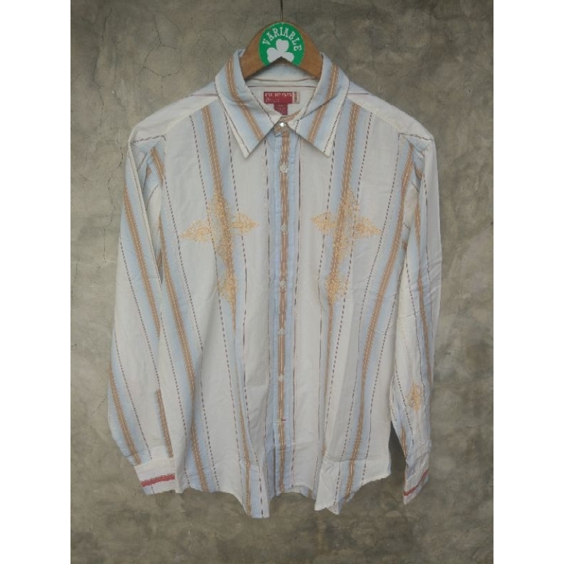 kemeja casual vintage guess size M fit size XL konds like a new