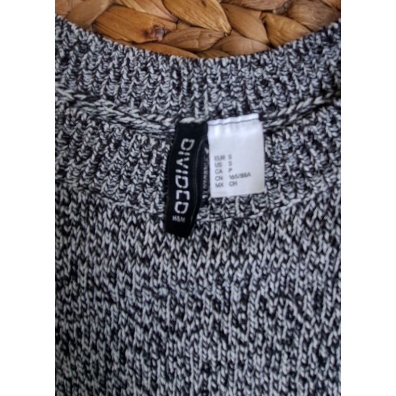Sweater Rajut Wanita Size S (HnM)