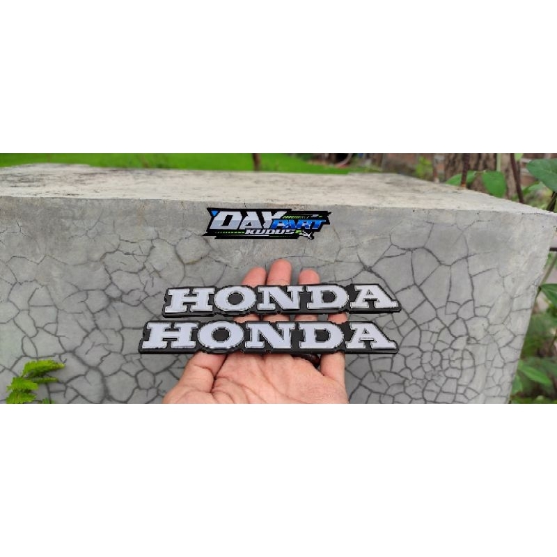 LOGO HONDA CB 125 LOGO TANGKI HONDA CB 125 EMBLEM HONDA CB 125 EMBLEM LOGO HONDA CB 125 EMBLEM LOGO 