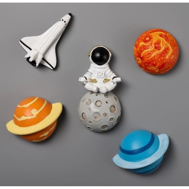 Tempelan Mini Magnetik Kulkas Mading Sekolah Koleksi Tata Surya Astronot Keren Kreatif
