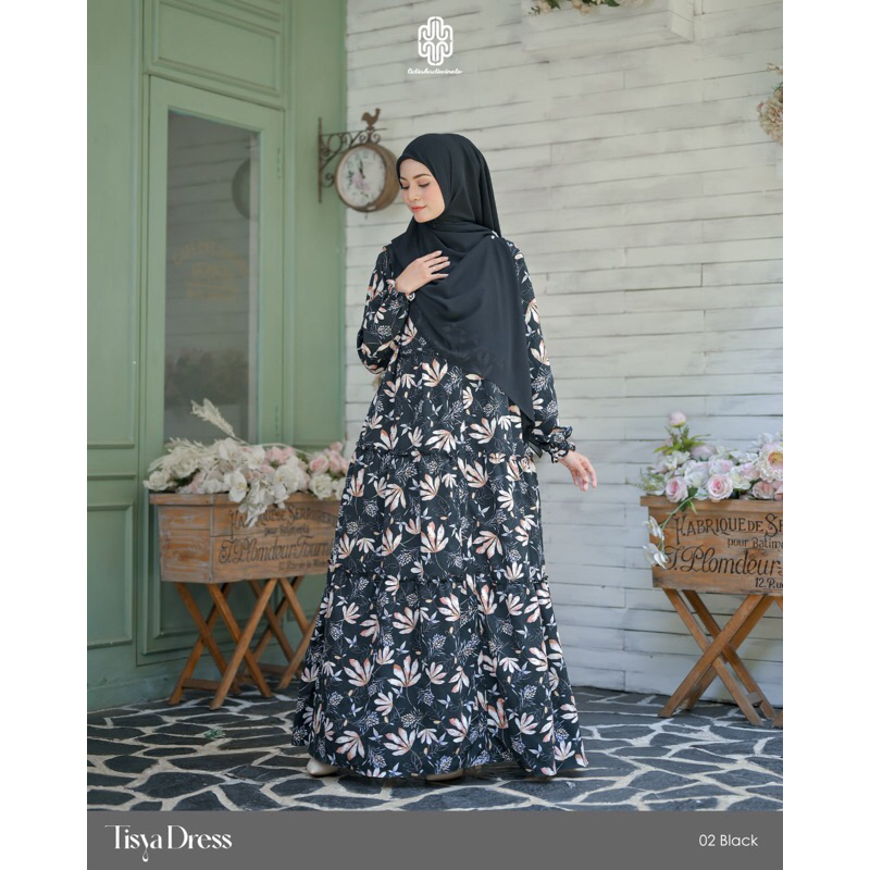 Tisya dress by Lidiahadiwinoto