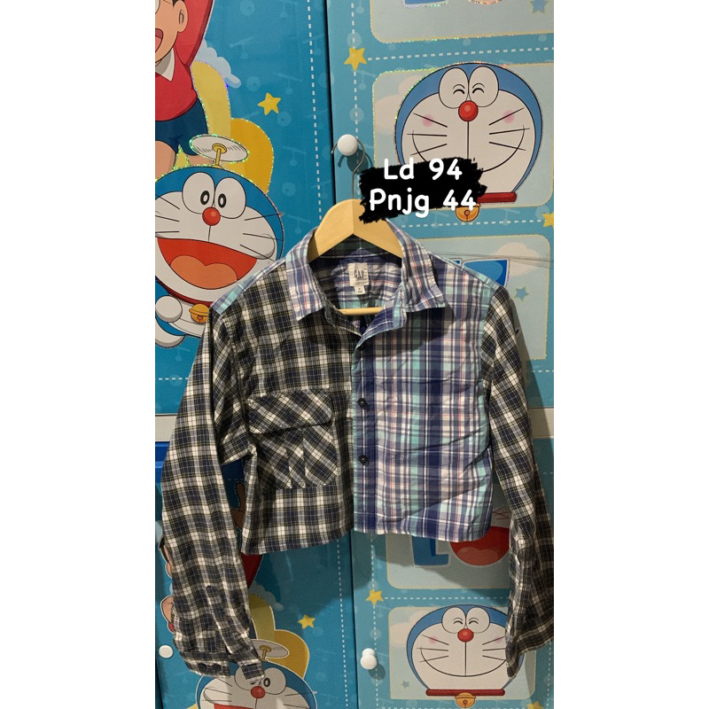 KEMEJA CROP WANITA/FLANEL WANITA/KEMEJA PRELOVED/KEMEJA KOTAK KOTAK/KEMEJA CROP KANCING