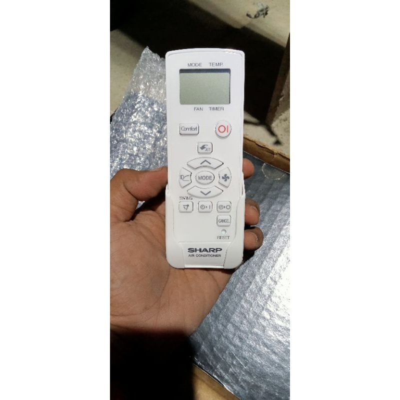 Remote AC merk Sharp,Remot AC SHARP CRMC-A907JBEZ ORI 100%