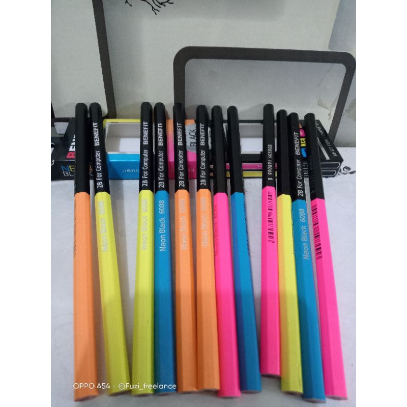 

(12picis) PENSIL 2B BENEFIT BLACK NEON P-6088