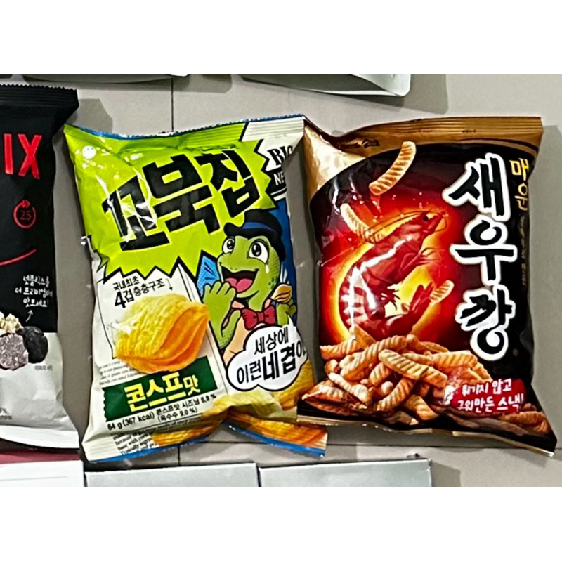 

chiki korea snack kkobukchip shrimp
