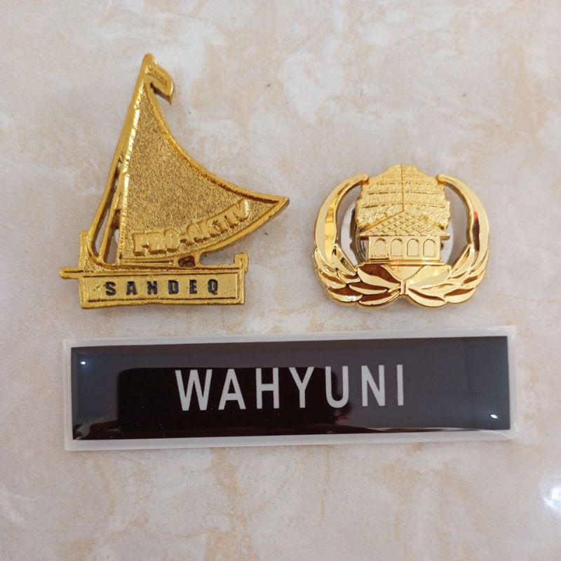 Paket Pin Sandeq Magnet + Papan Nama Magnet + Pin Korpri Magnet