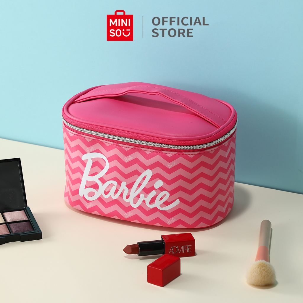 MINISO x Barbie Tas Kosmetik Besar Wanita Pouch Makeup Travel Fashion Barbie Collection Barrel Cosme