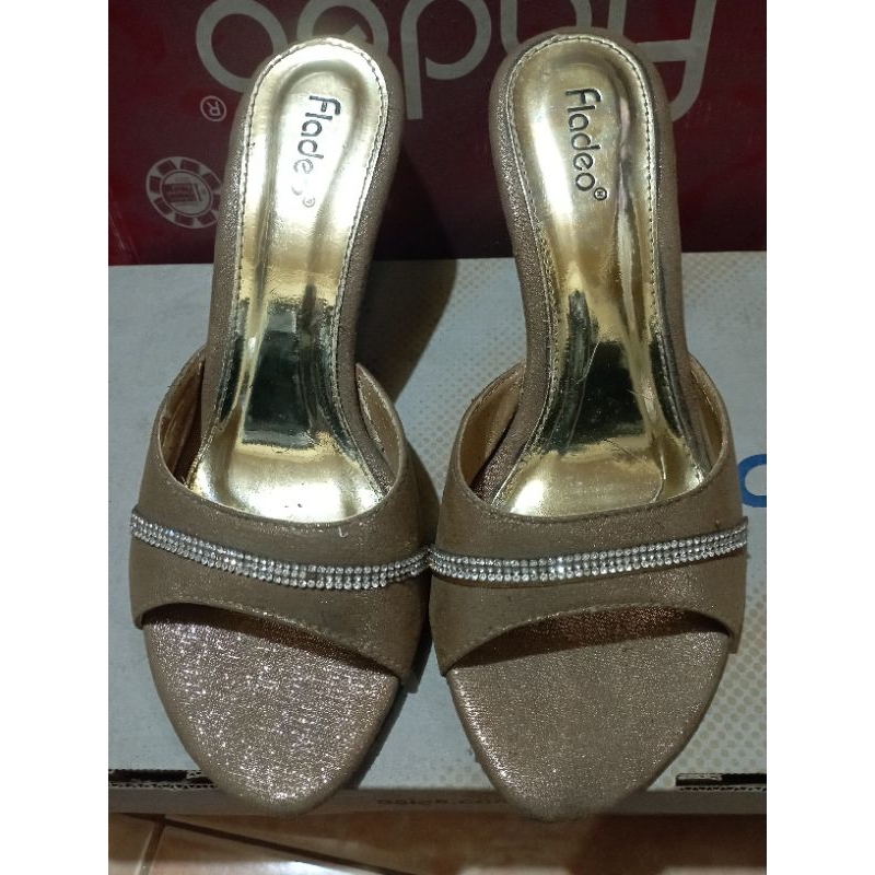 sepatu pesta wanita Fladeo
