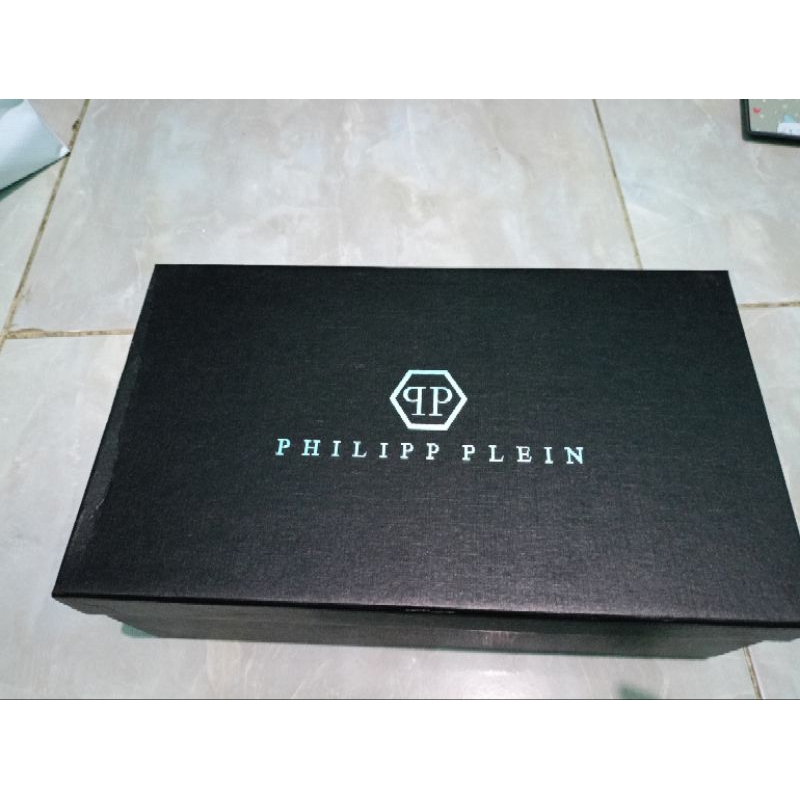 Sepatu Philipp Plein