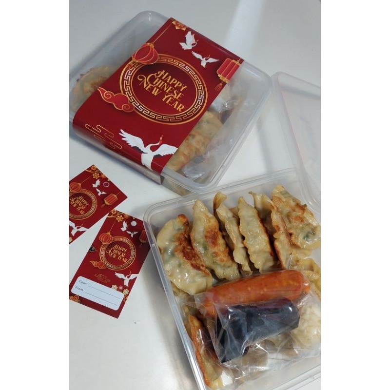 

Kuotie Ayam Udang wiewie by ester estorina / kuotie pangsit dumpling gyoza bandung 1pax isi 20 / kuotie babi udang sayur