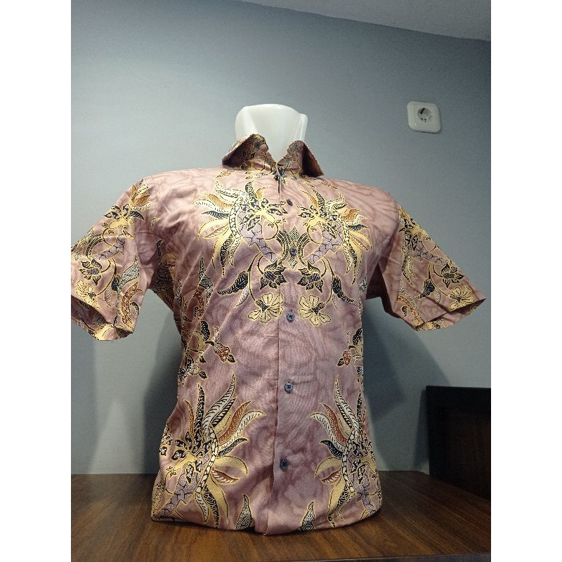 Alisan Batik Pendek Motif Baru Slimfit