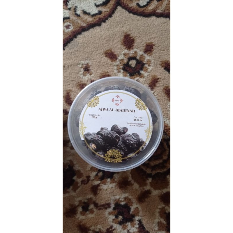 

Kurma ajwa 250g