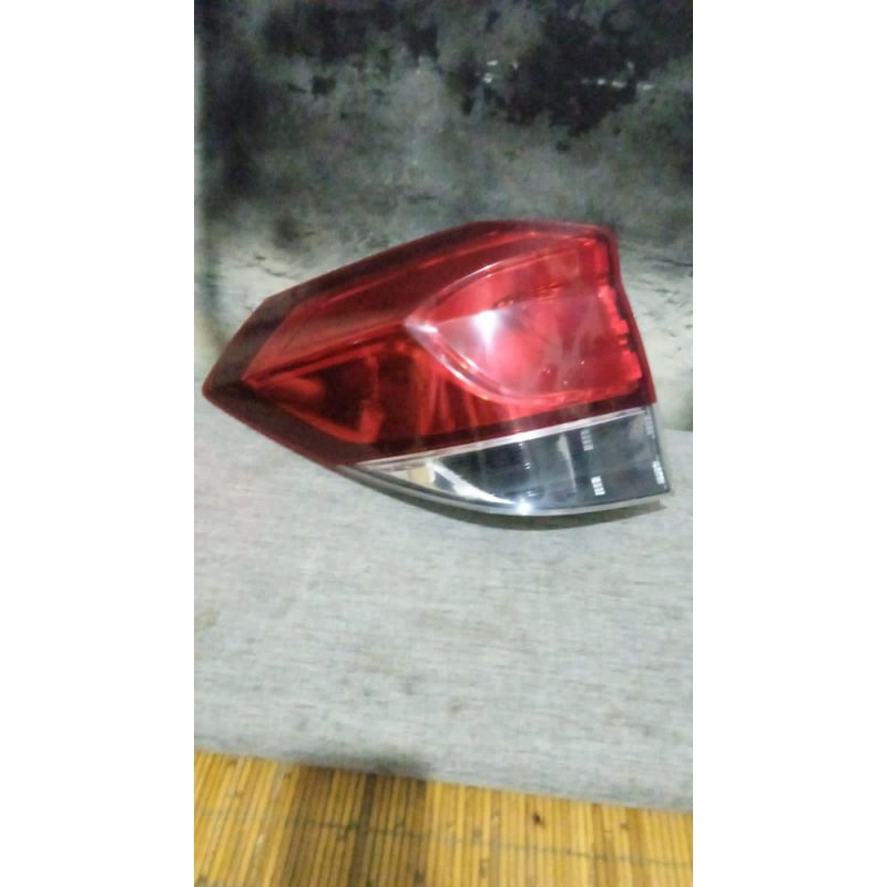 Lampu belakang Honda Mobilio Th 2014-2019