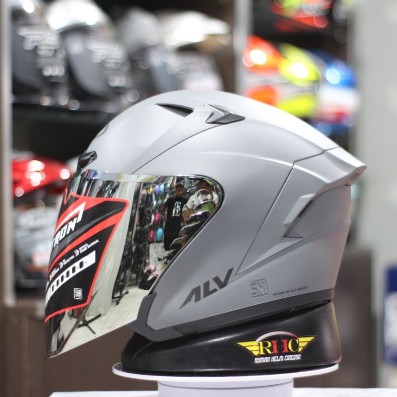 helm ALV ULTRON solid