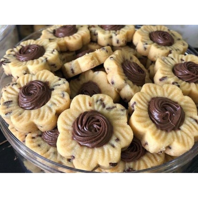 

kue kering nutella 600ml, Minimal Order 2 atau 3 Toples FREE KEMASAN HAMPERS