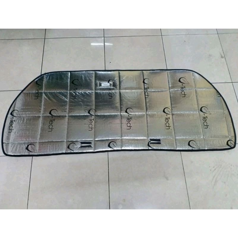 Innova 2012 Peredam Kap Mesin Mobil