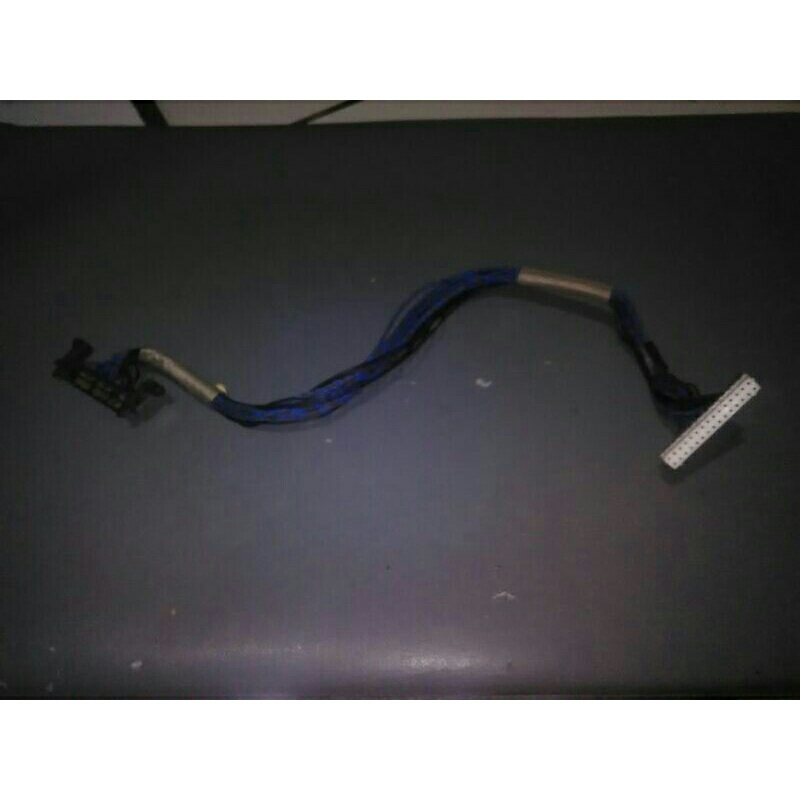 kabel fleksibel tv sharp LC-39LE440M