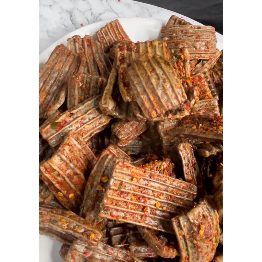 

500 Gram Kerupuk Seblak Jengkol Pedas Sisir